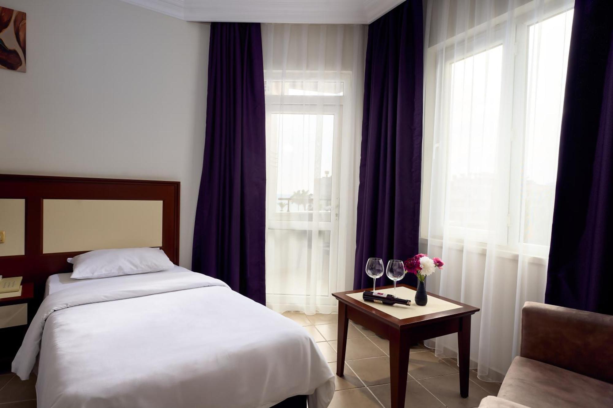 Kaila Hotel 4*